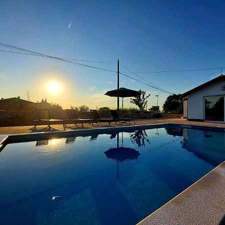 坎法奈尔Cozy House With Pool Near Rovinj公寓 外观 照片